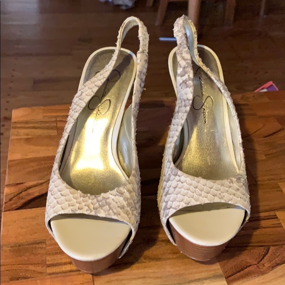 Jessica Simpson pumps - Picture 1 of 4